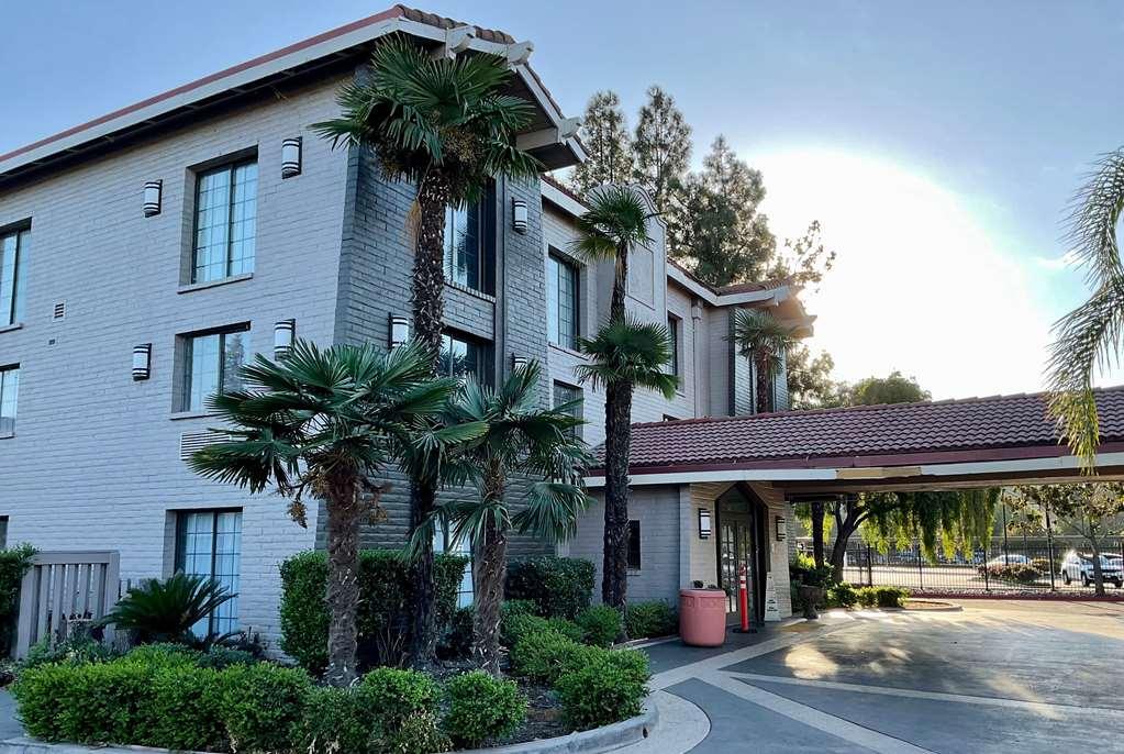 La Quinta Inn By Wyndham Stockton Exterior photo
