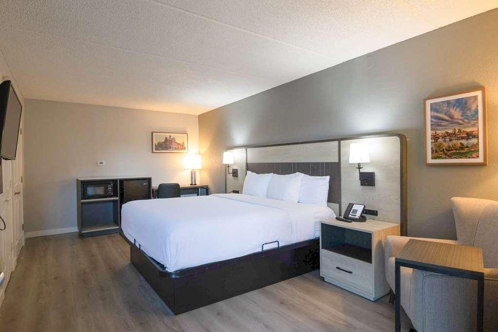 La Quinta Inn By Wyndham Stockton Room photo