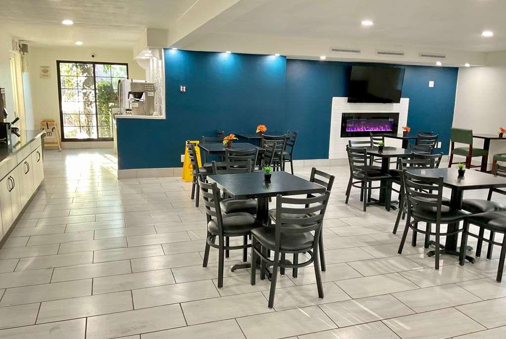 La Quinta Inn By Wyndham Stockton Interior photo