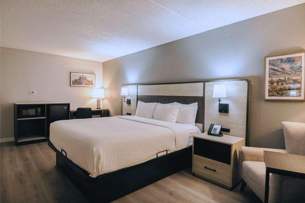La Quinta Inn By Wyndham Stockton Room photo