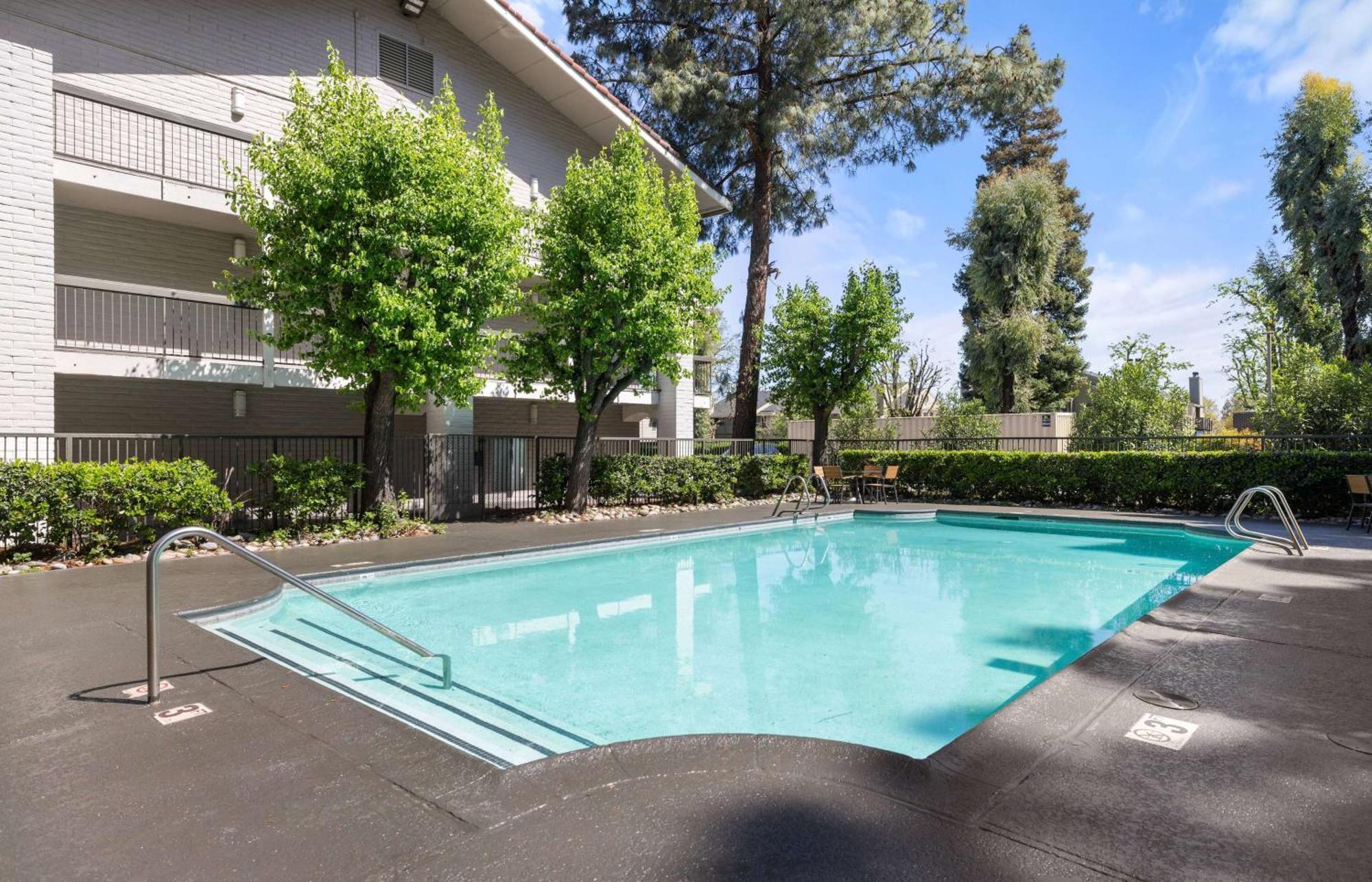 La Quinta Inn By Wyndham Stockton Exterior photo